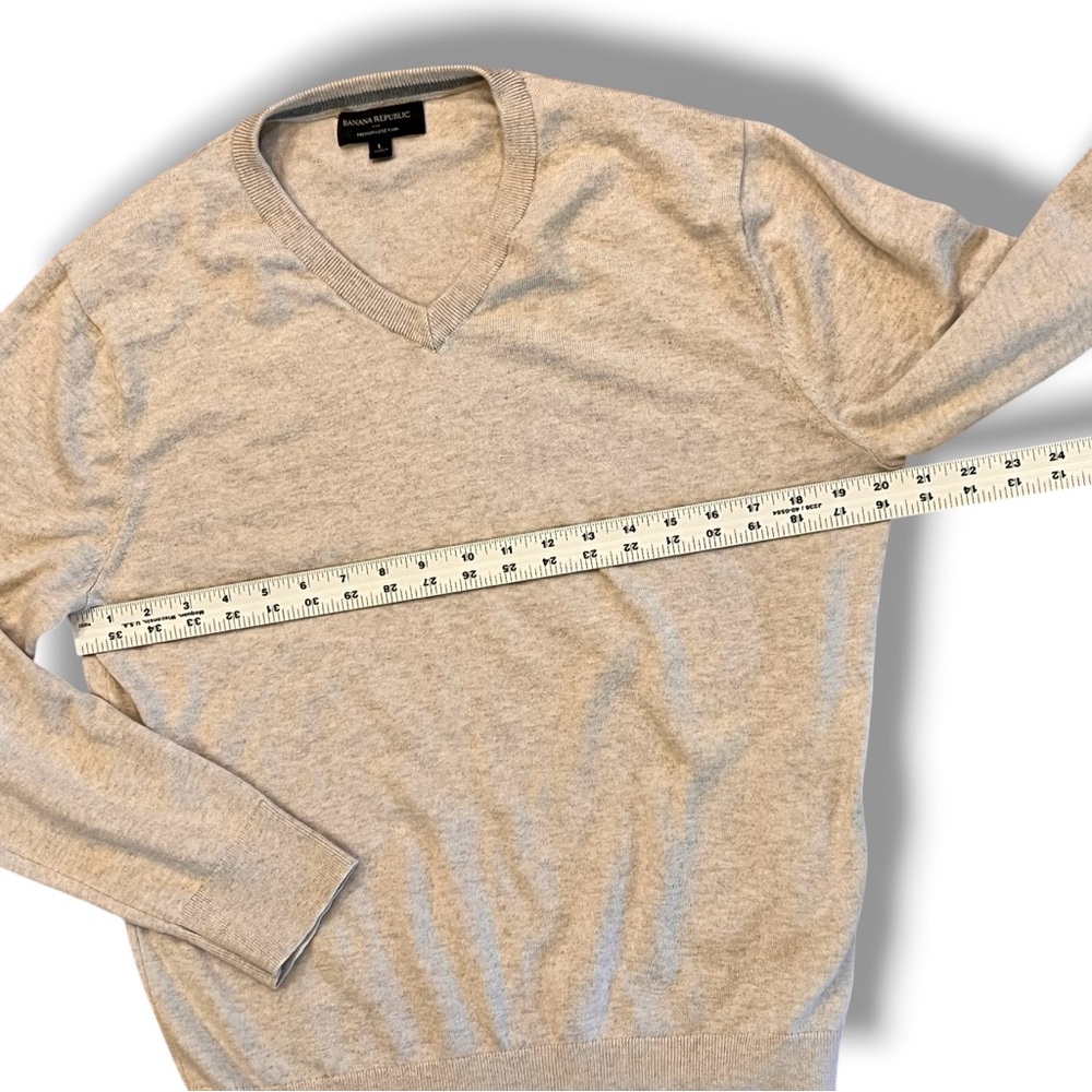 Banana Republic Men's Tan V-neck Silk Cashmere Blend Sweater Size Large Preppy - Picture 9 of 9